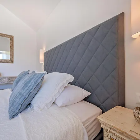 Blu Brac A Beautiful 3 Bedroom A Stones Throw To The *