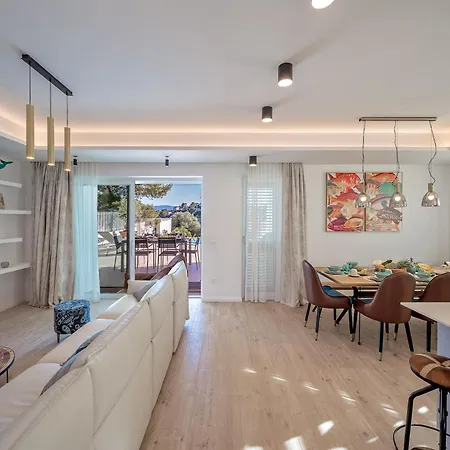 Villa Blu Brac A Beautiful 3 Bedroom A Stones Throw To The