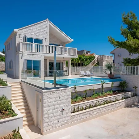 Vila Blu Brac A Beautiful 3 Bedroom A Stones Throw To The *
